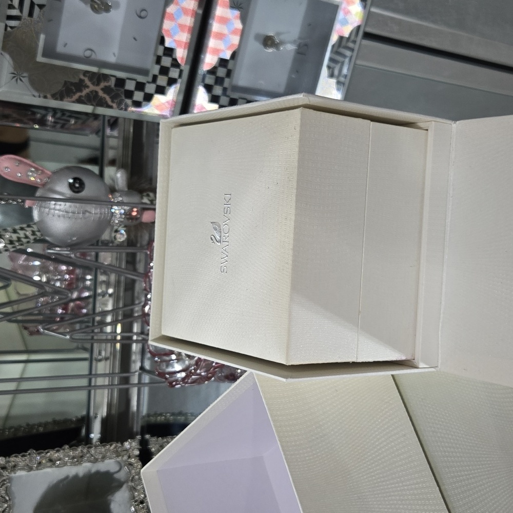 SWAROVSKI Watch - Picture 5 of 11